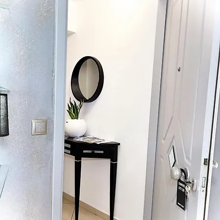 Diamond Lux Apartment *